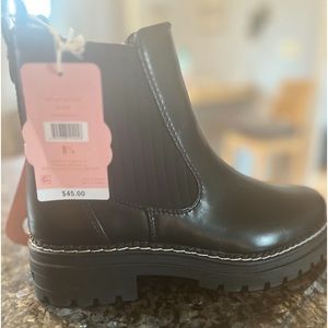 Sam & Libby ankle boots NWOT Size 8